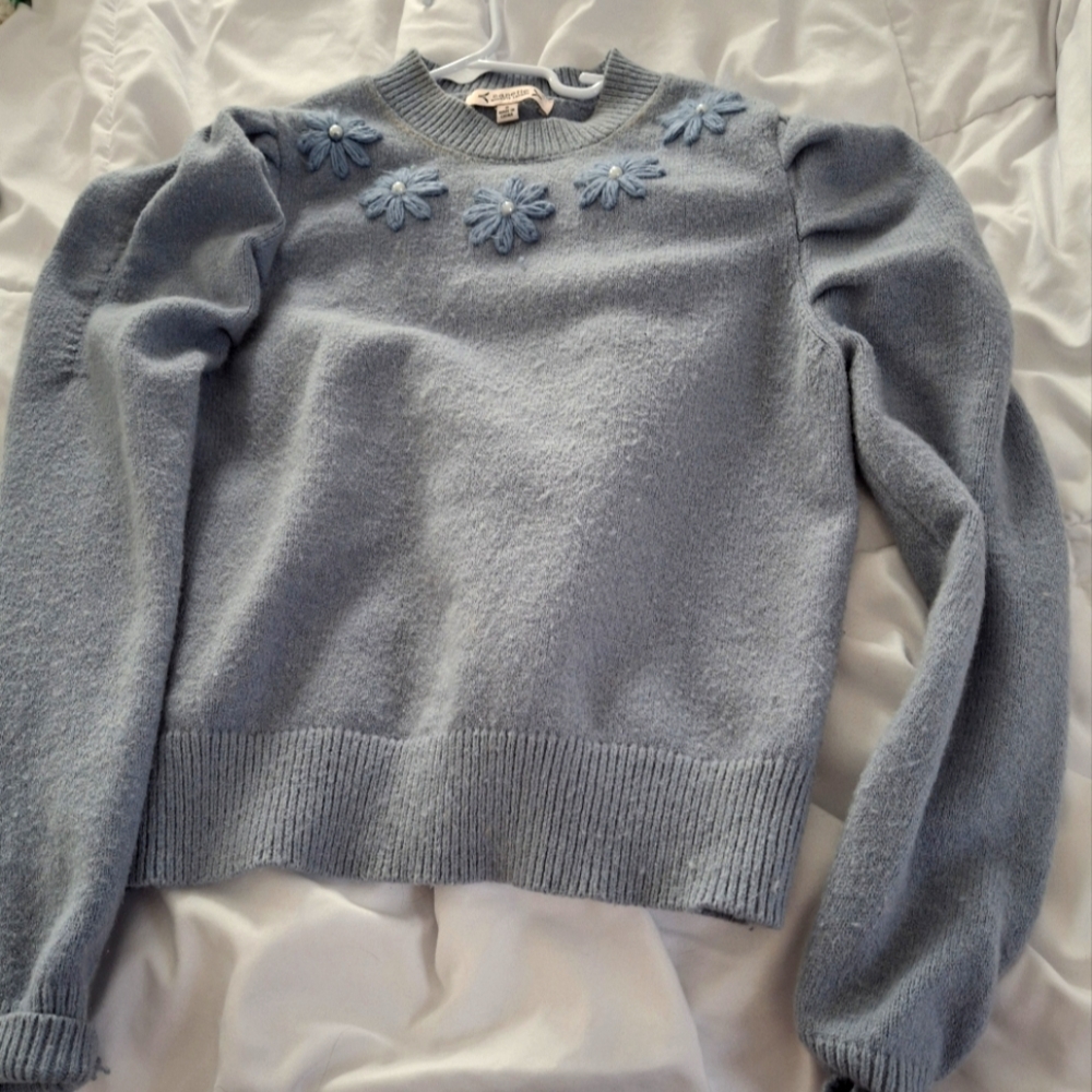 Blue sweater with flowers, size xs